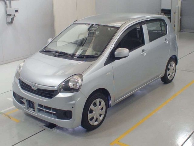 3303 DAIHATSU MIRA E S LA300S 2017 г. (CAA Chubu)